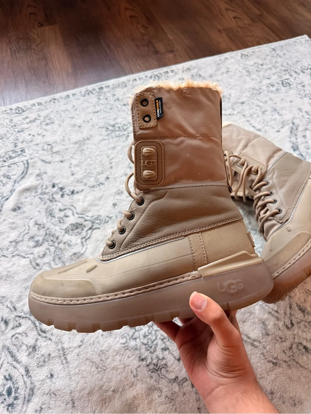 UGG Men’s Taupe/Beige Lace-Up Winter Boot